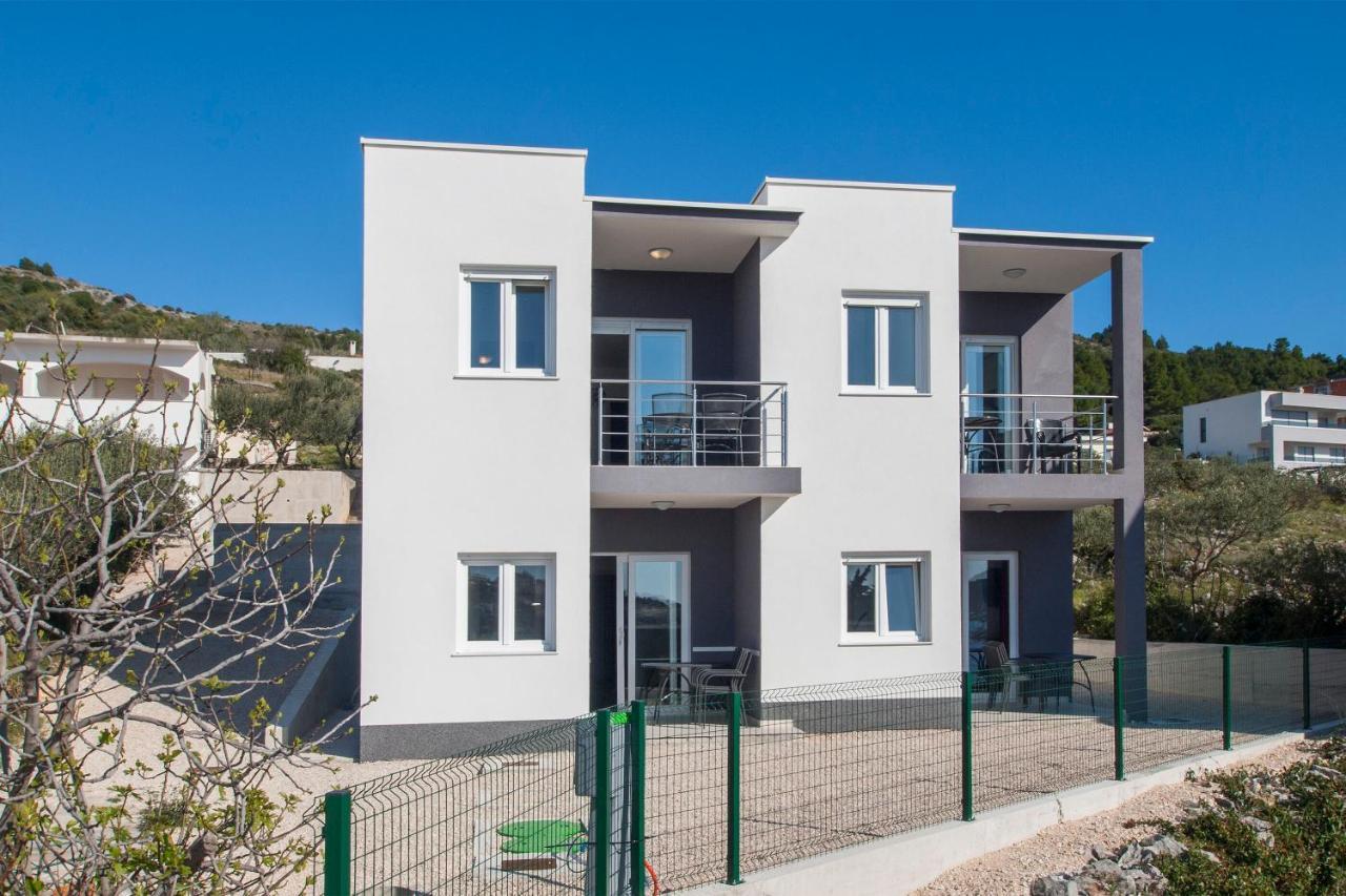 Apartments Osti Рогозница Екстериор снимка
