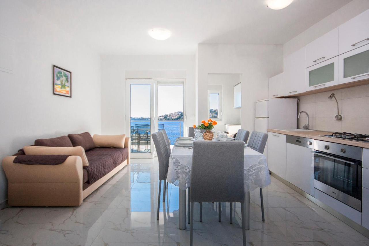 Apartments Osti Рогозница Екстериор снимка