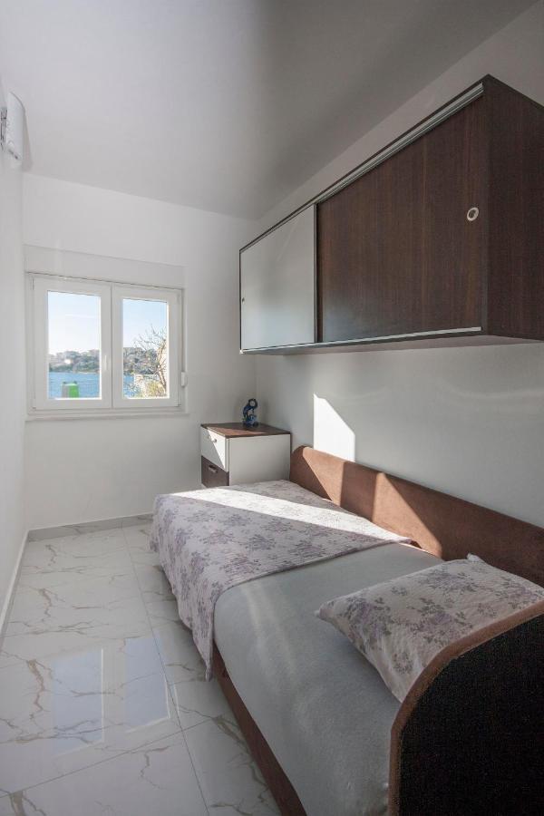 Apartments Osti Рогозница Екстериор снимка