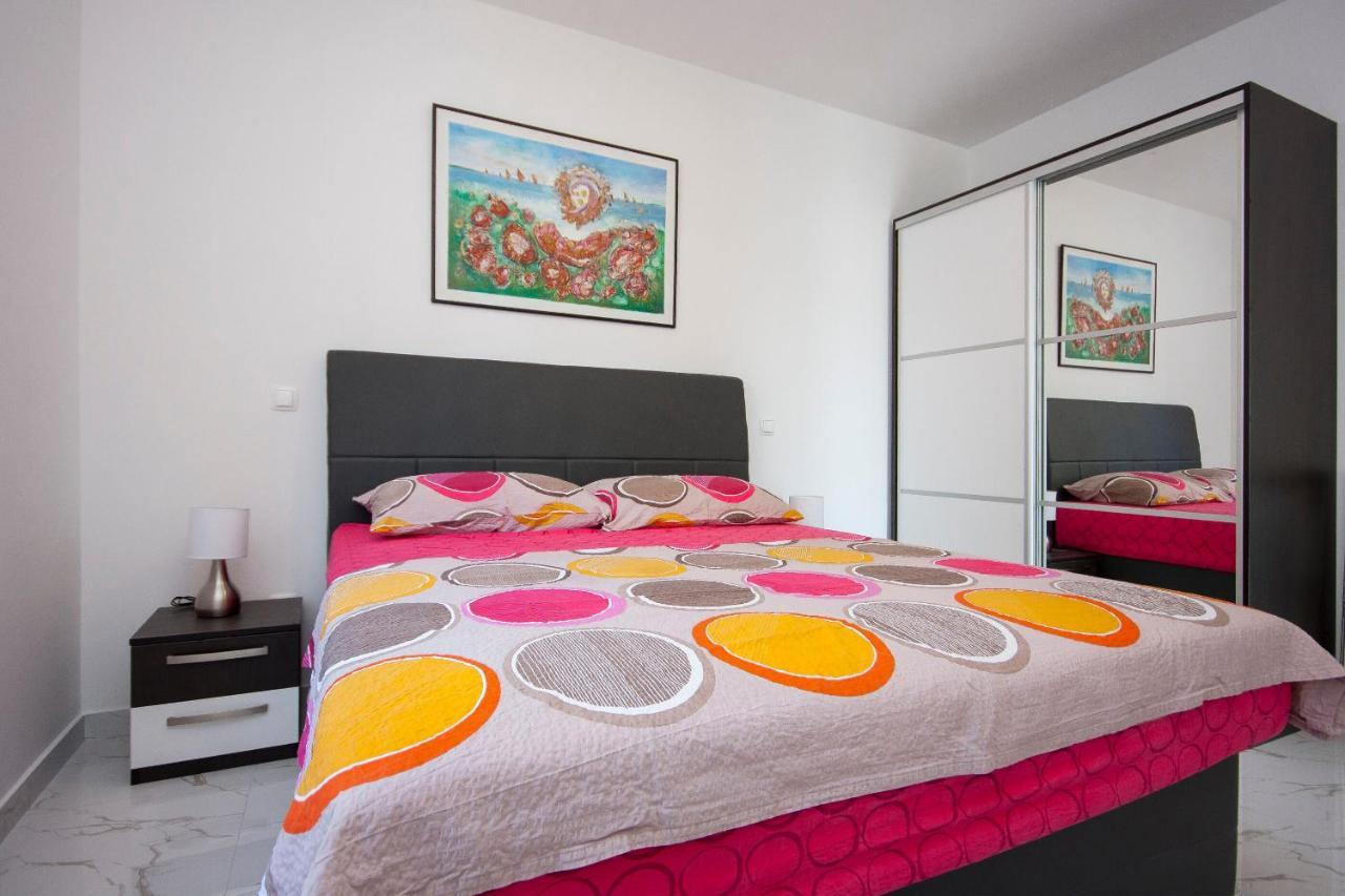 Apartments Osti Рогозница Екстериор снимка